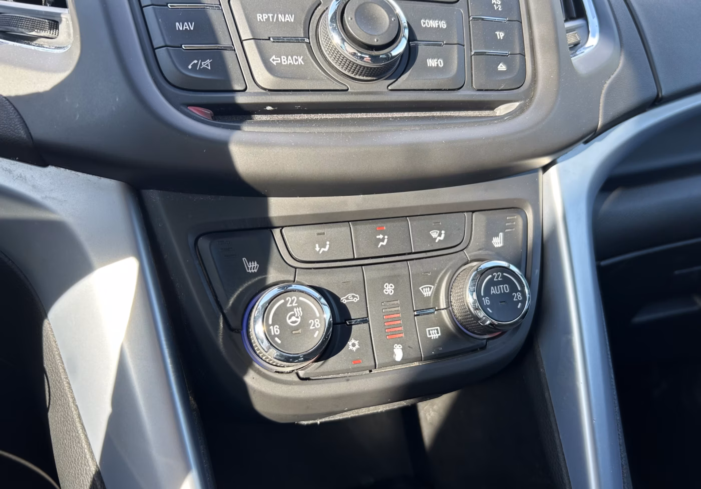 Opel Zafira фото 18