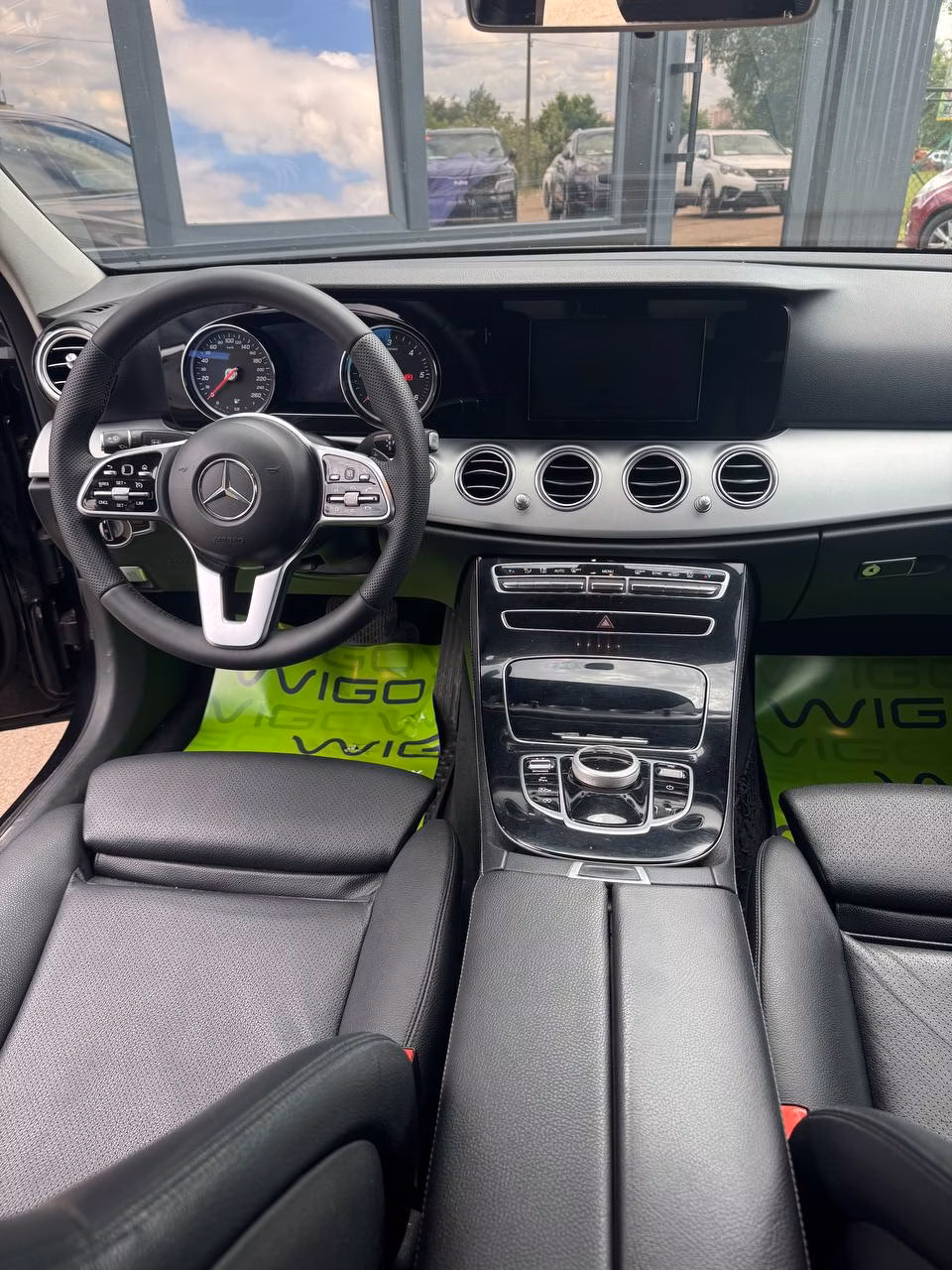 Mercedes-Benz E-Класс фото 12