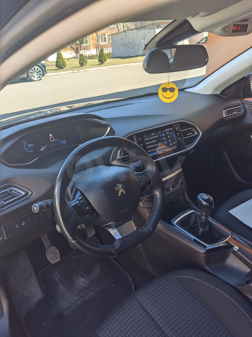 Peugeot 308 фото 10