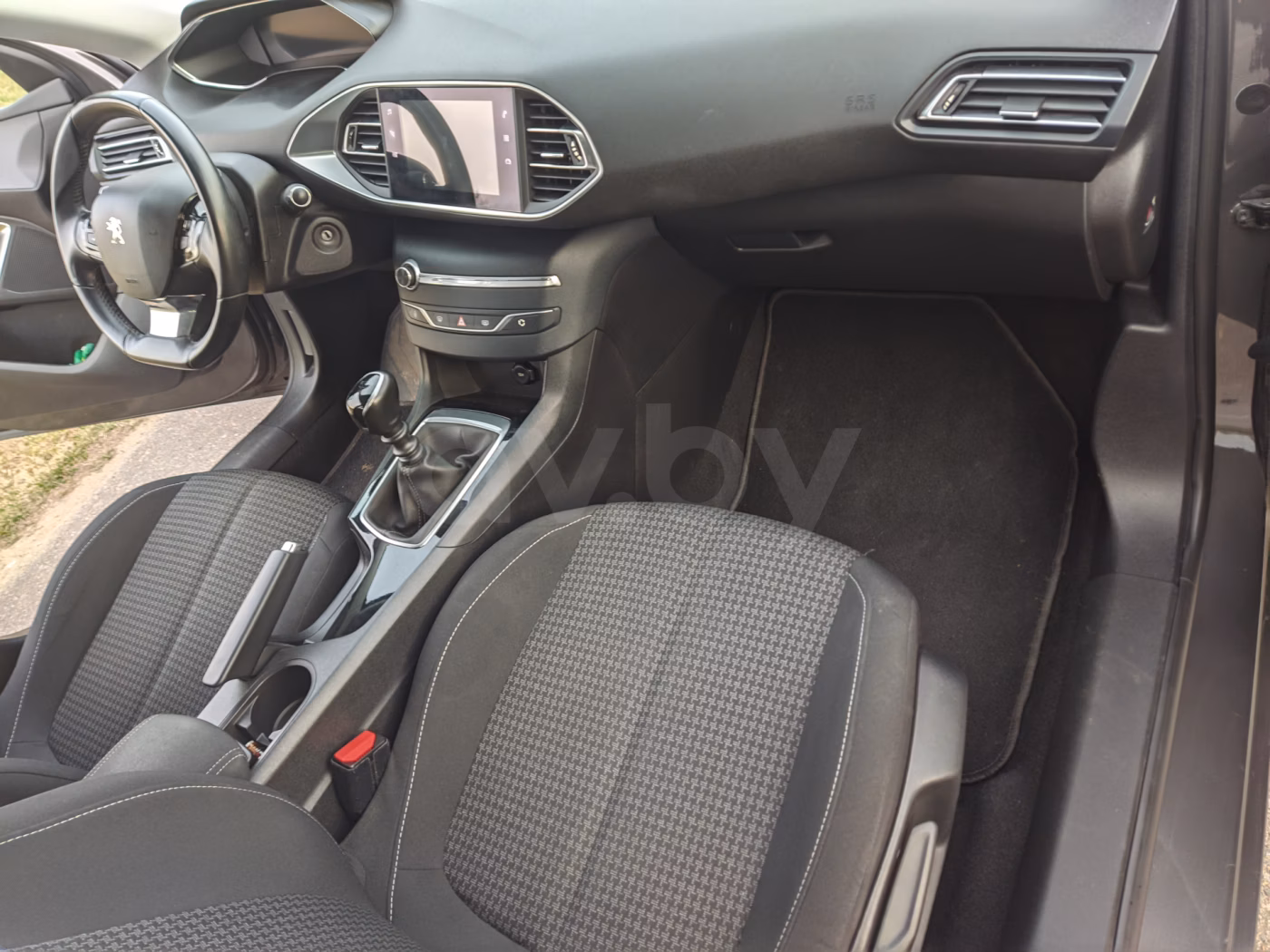 Peugeot 308 фото 11