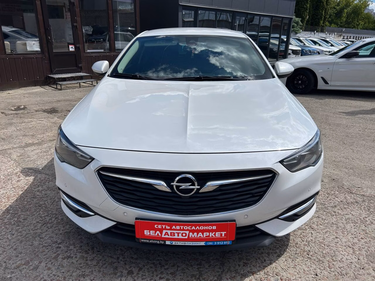 Opel Insignia фото 2