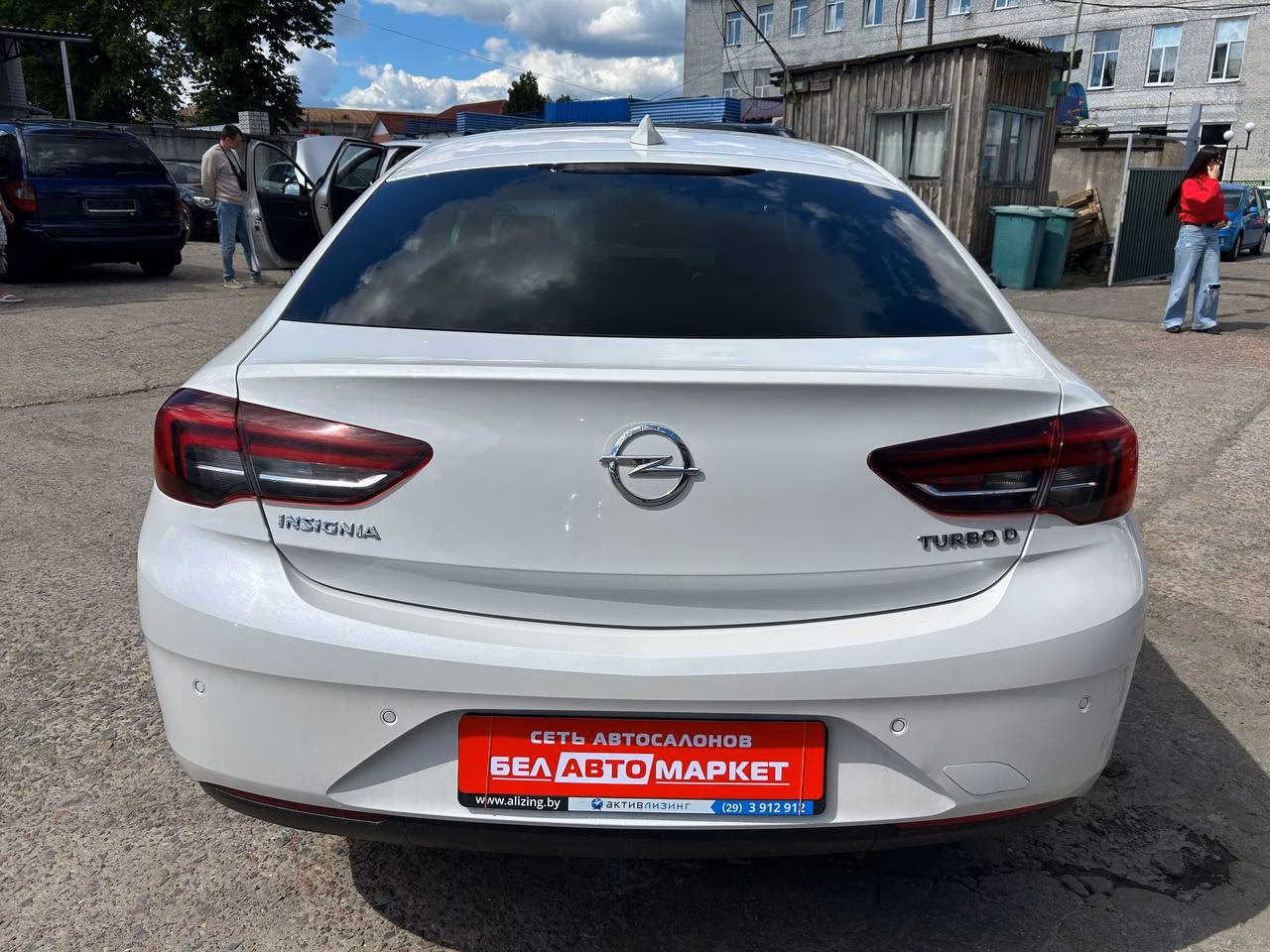 Opel Insignia фото 6
