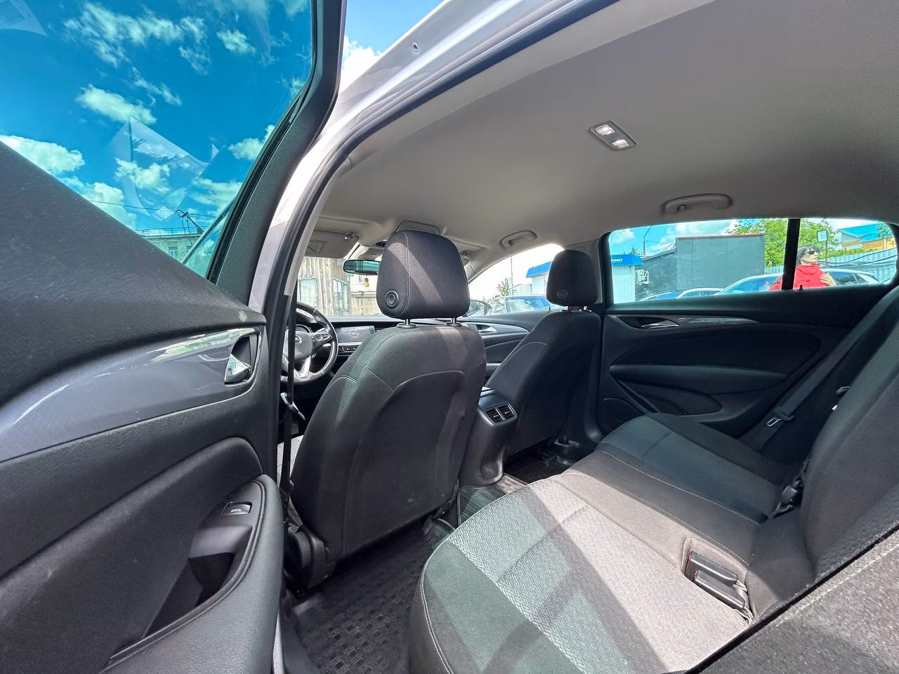 Opel Insignia фото 10