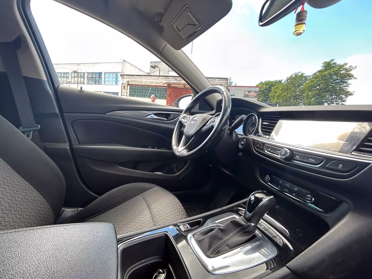 Opel Insignia фото 12