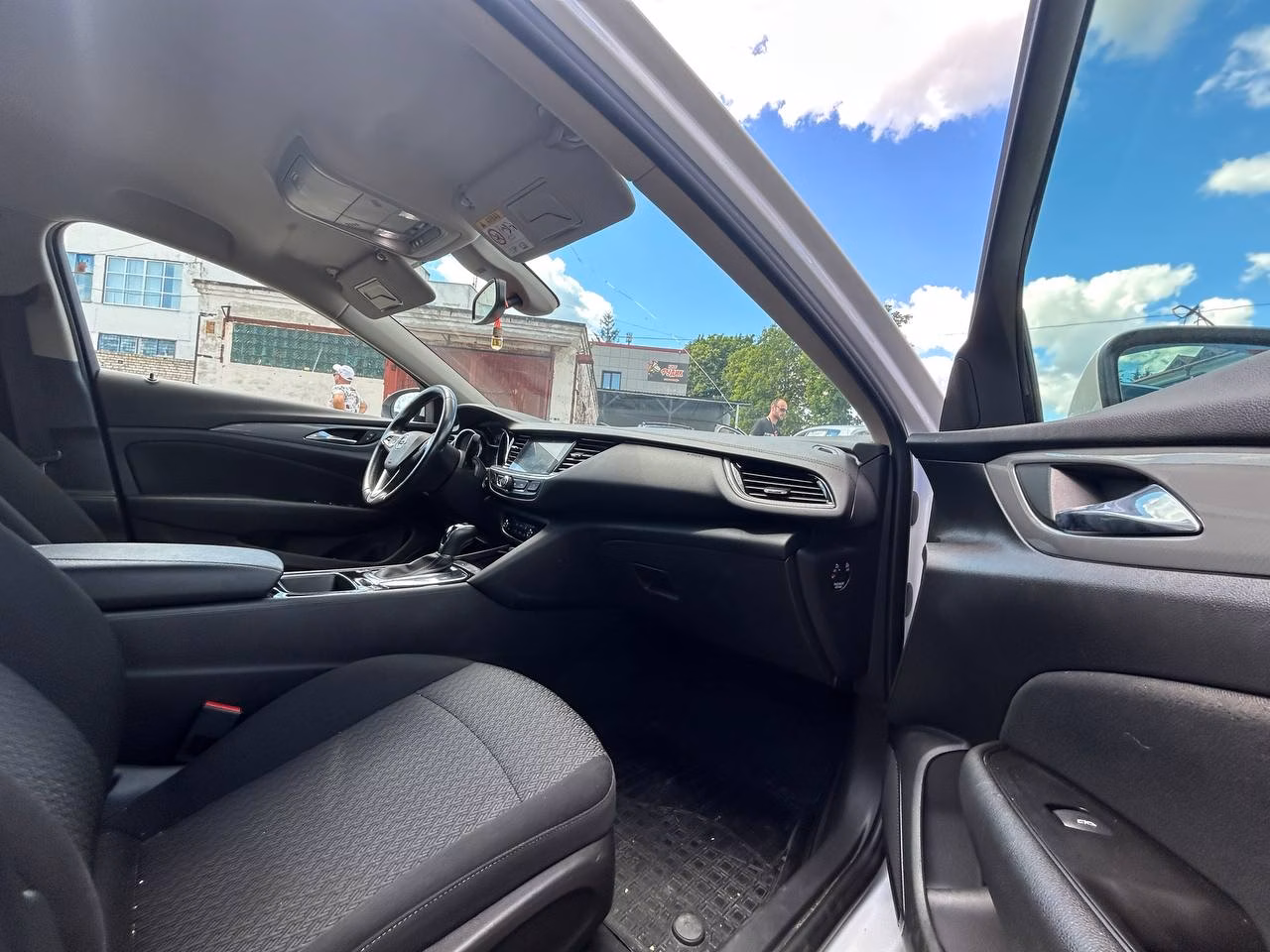 Opel Insignia фото 13