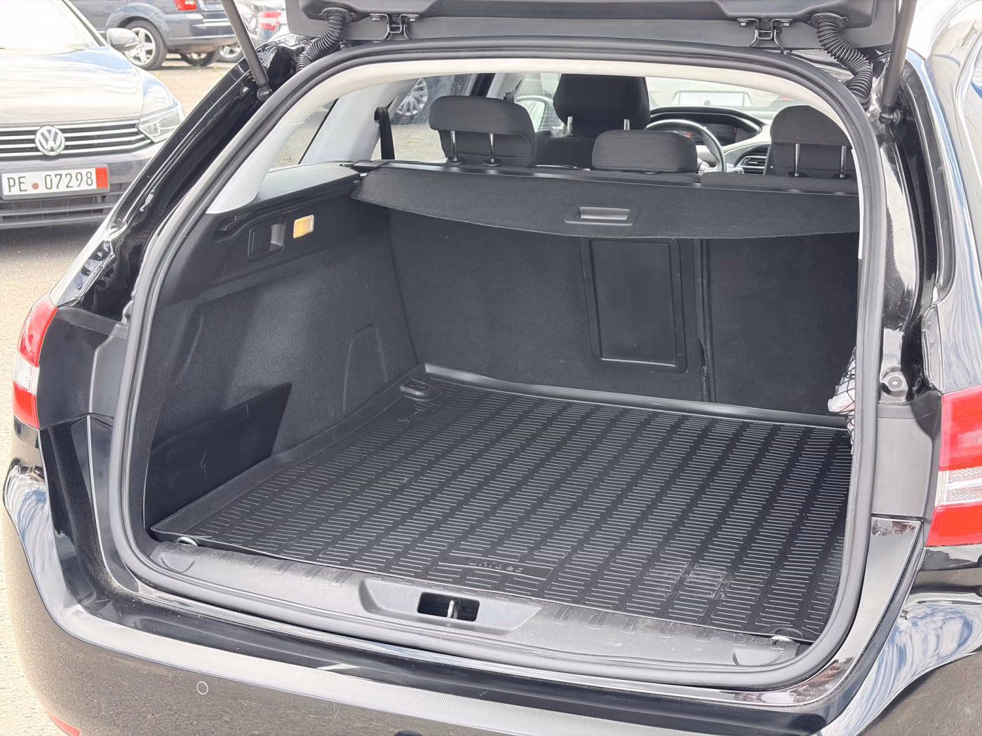 Peugeot 308 фото 6