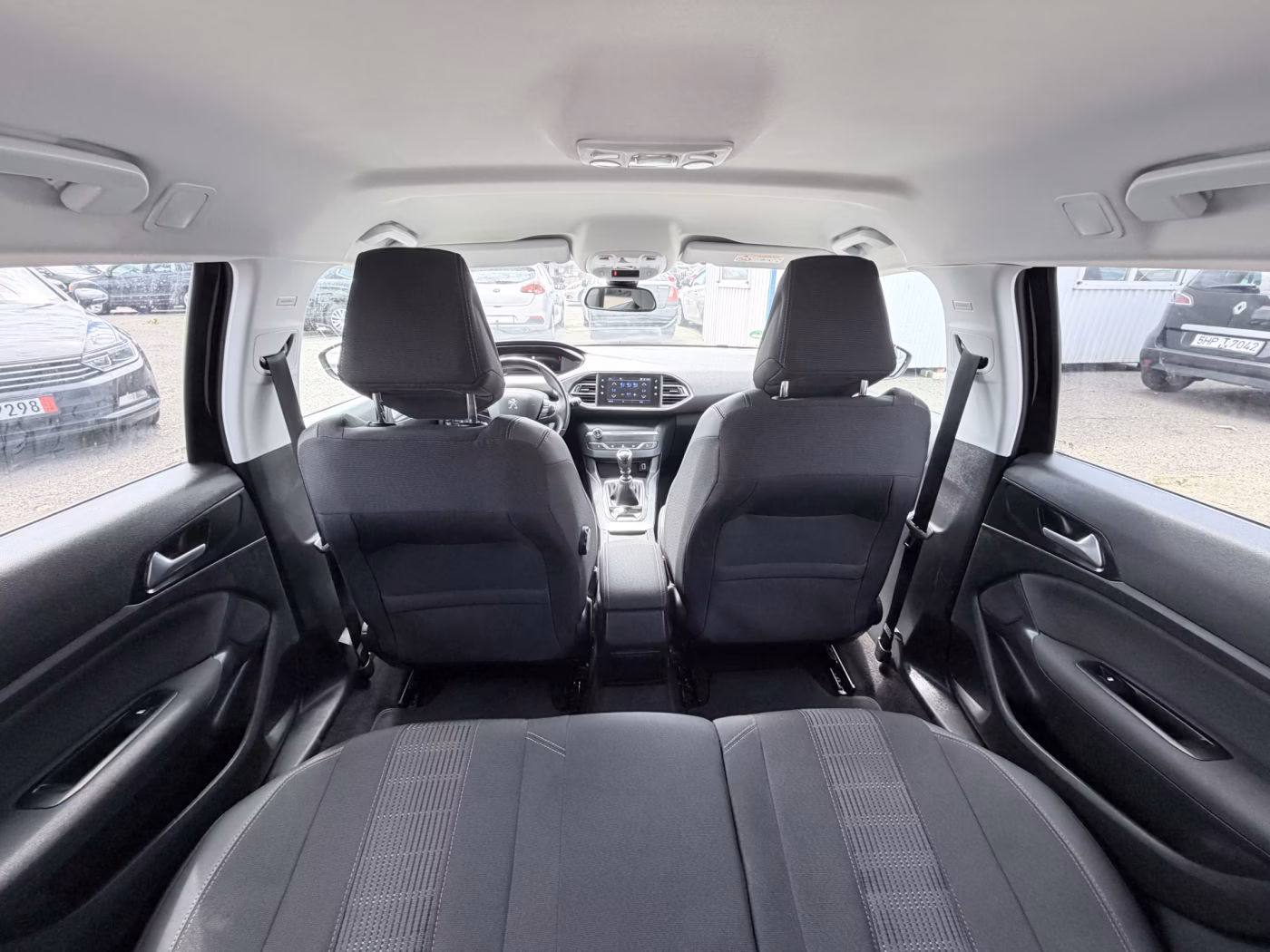 Peugeot 308 фото 7
