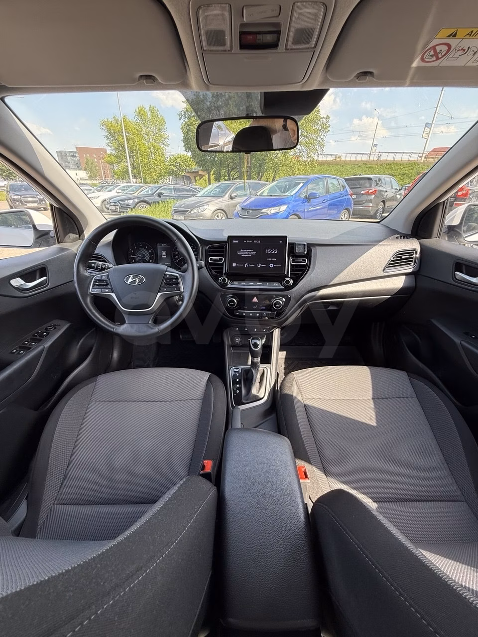 Hyundai Accent фото 5