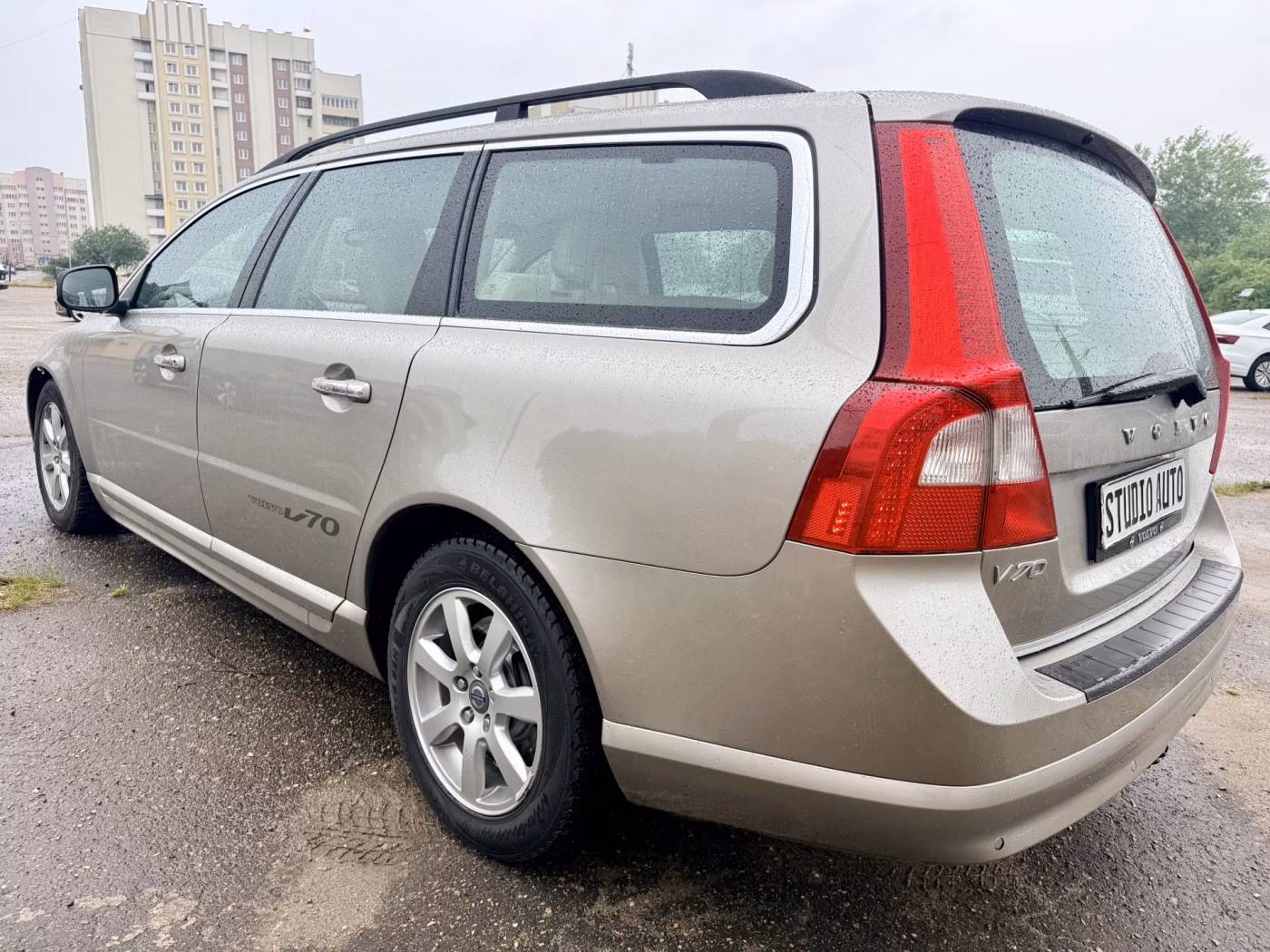 Volvo V70 фото 8
