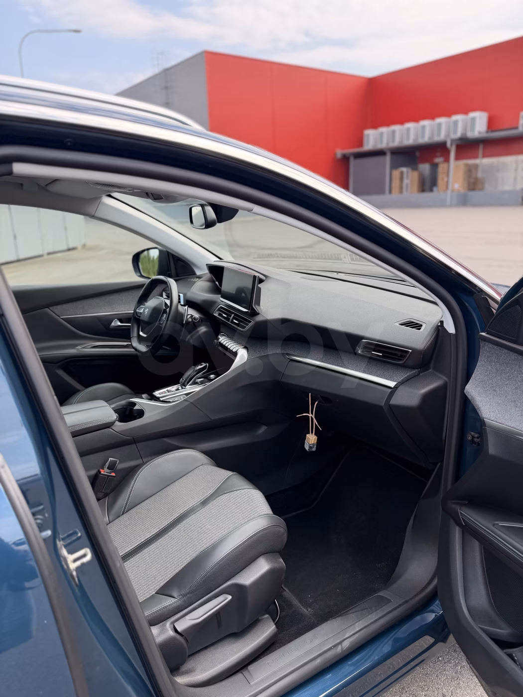 Peugeot 5008 фото 12