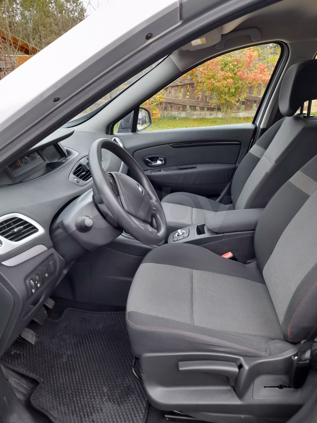 Renault Scenic фото 2