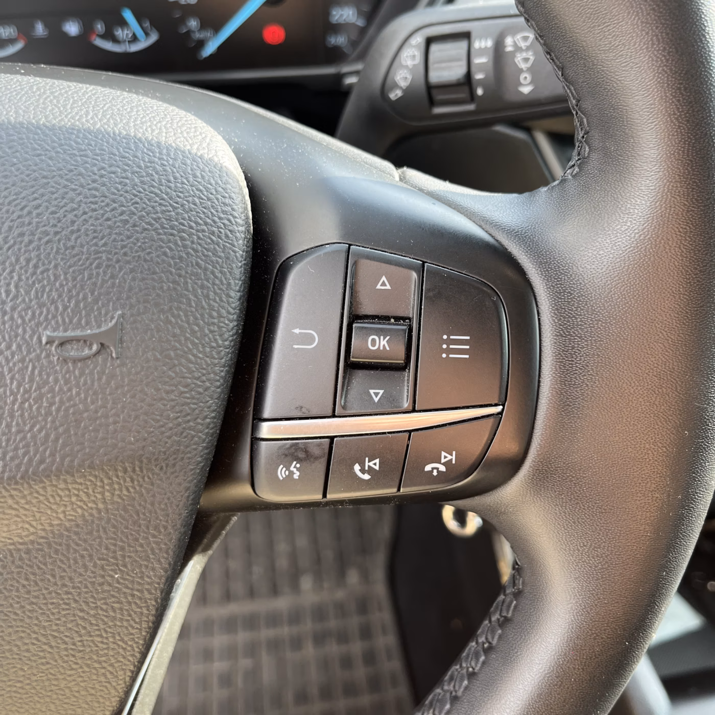 Ford Focus фото 12