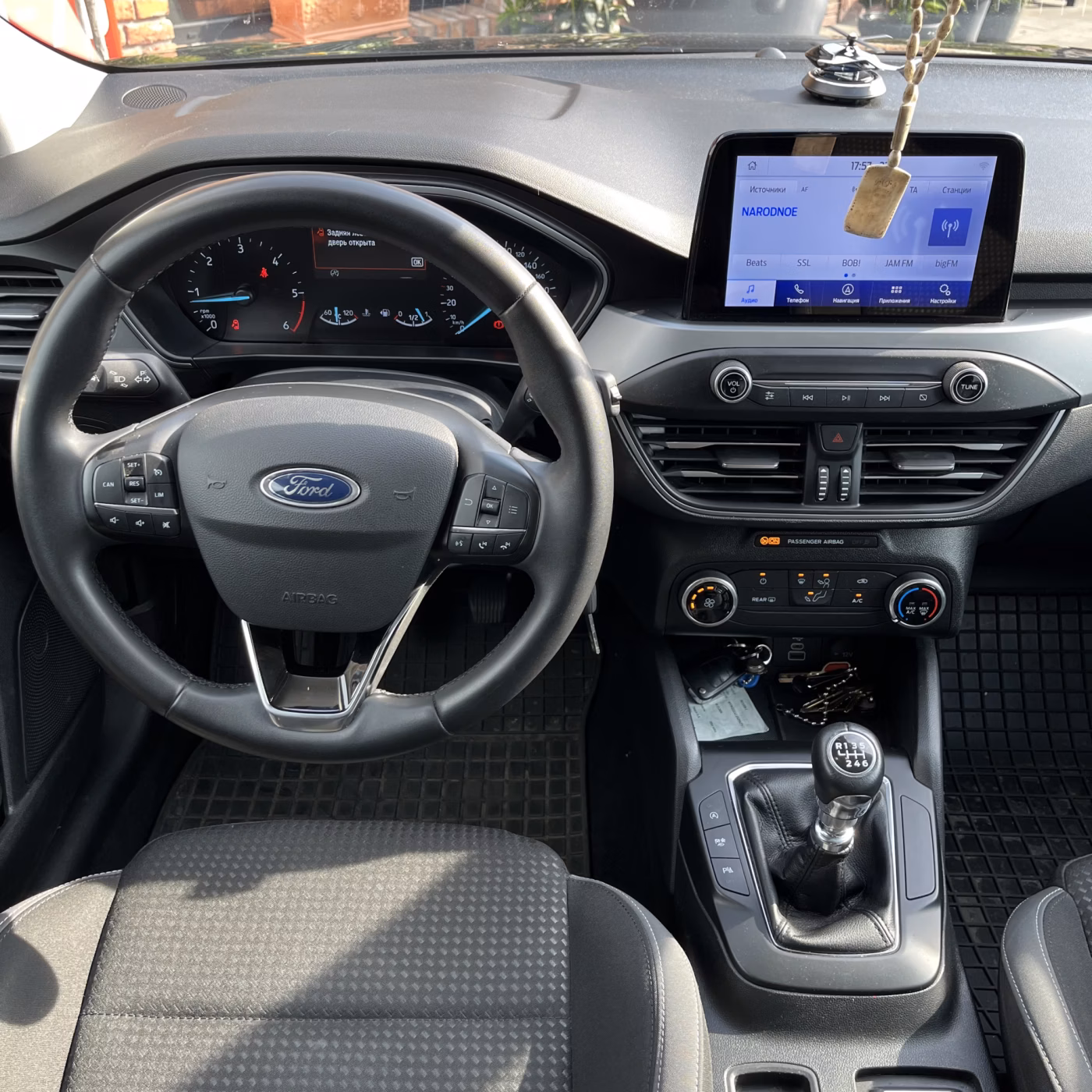 Ford Focus фото 17