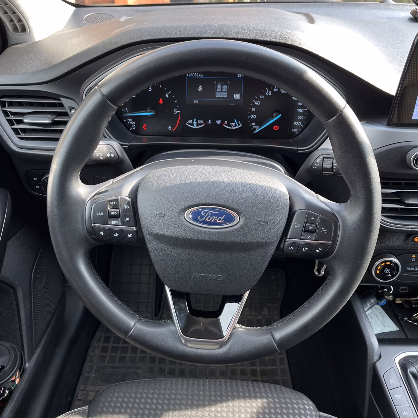 Ford Focus фото 18