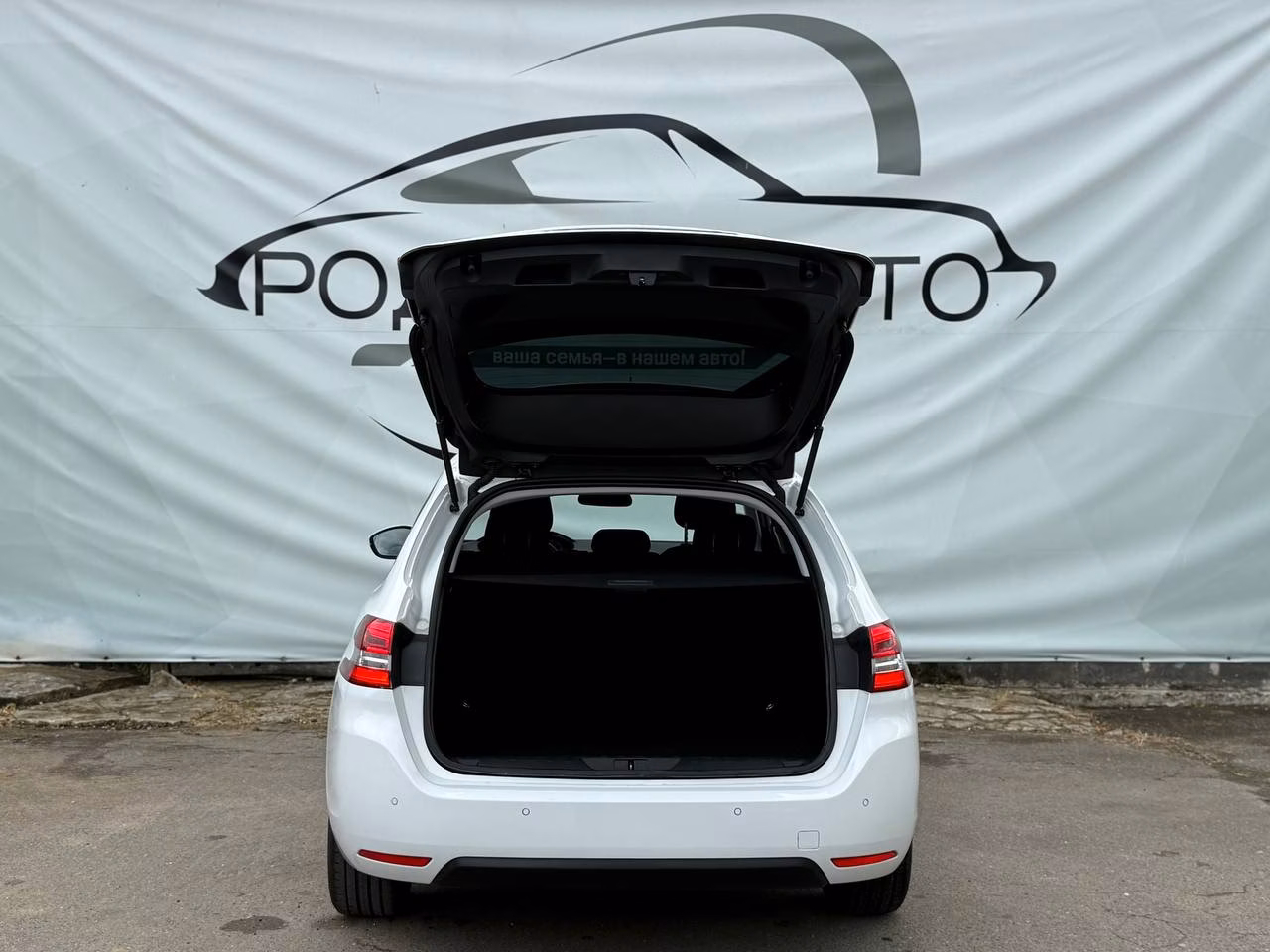Peugeot 308 фото 7
