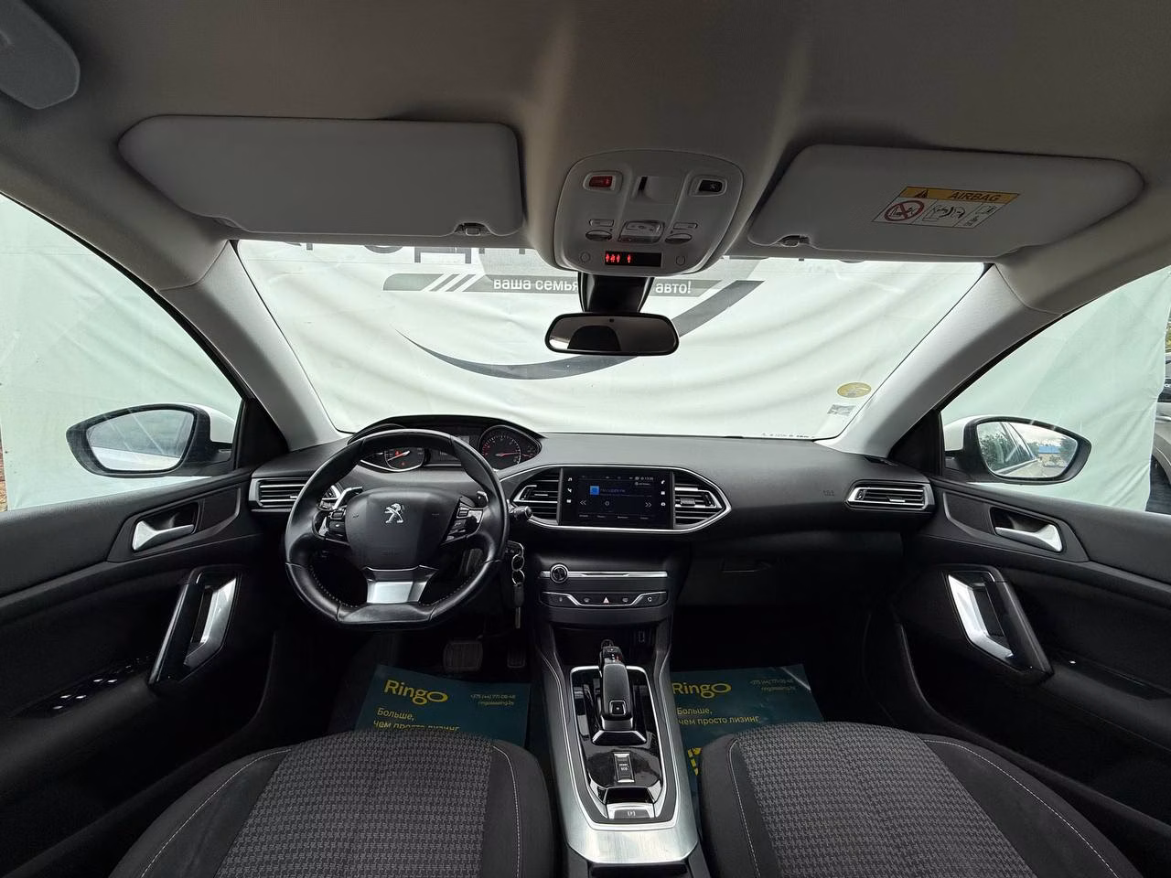 Peugeot 308 фото 8