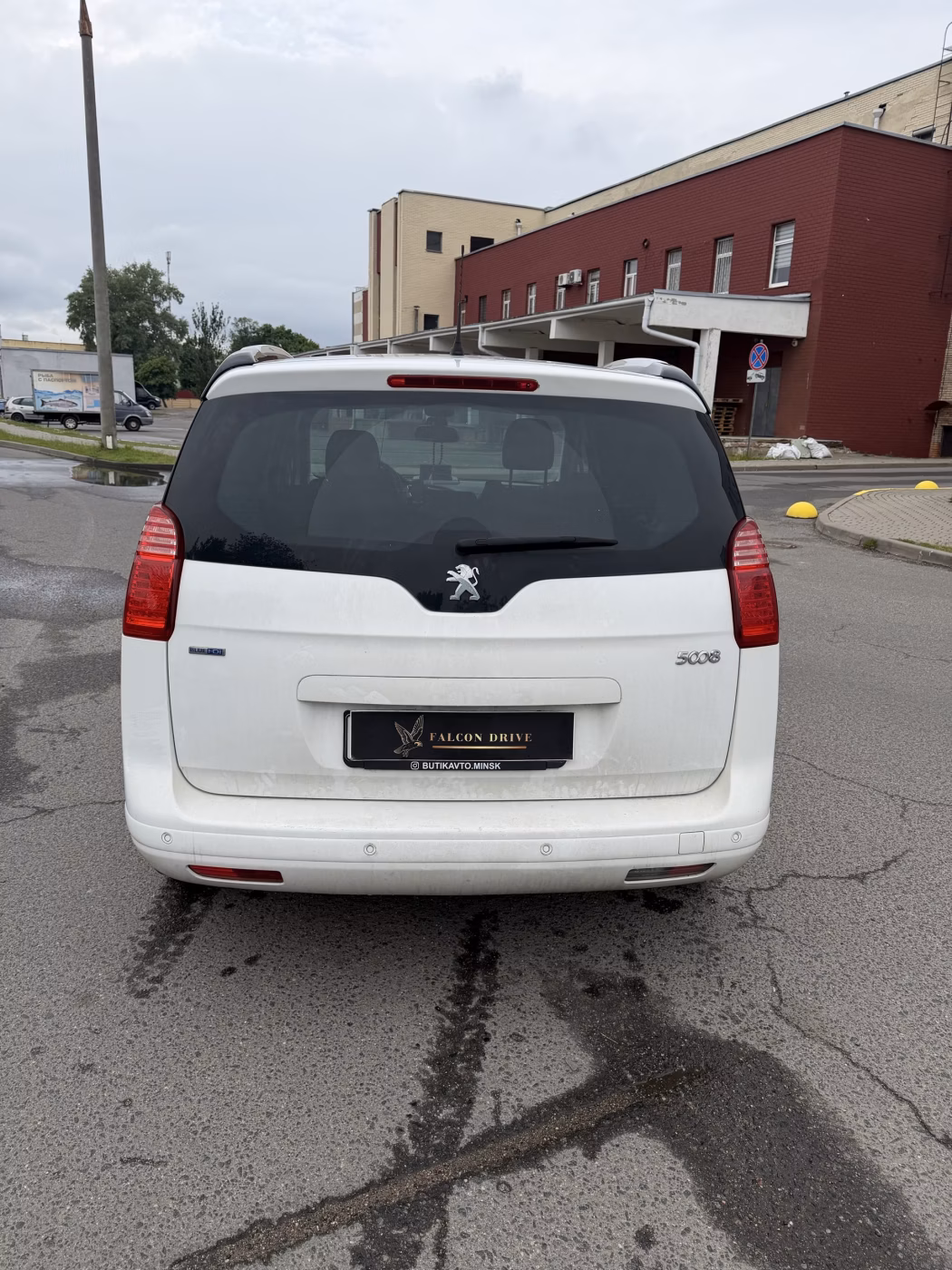 Peugeot 5008 фото 6