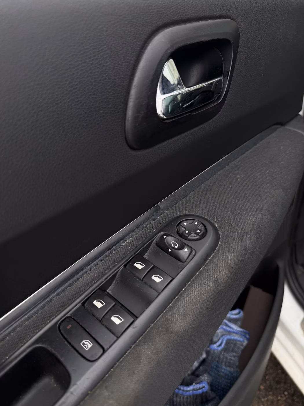Peugeot 5008 фото 14