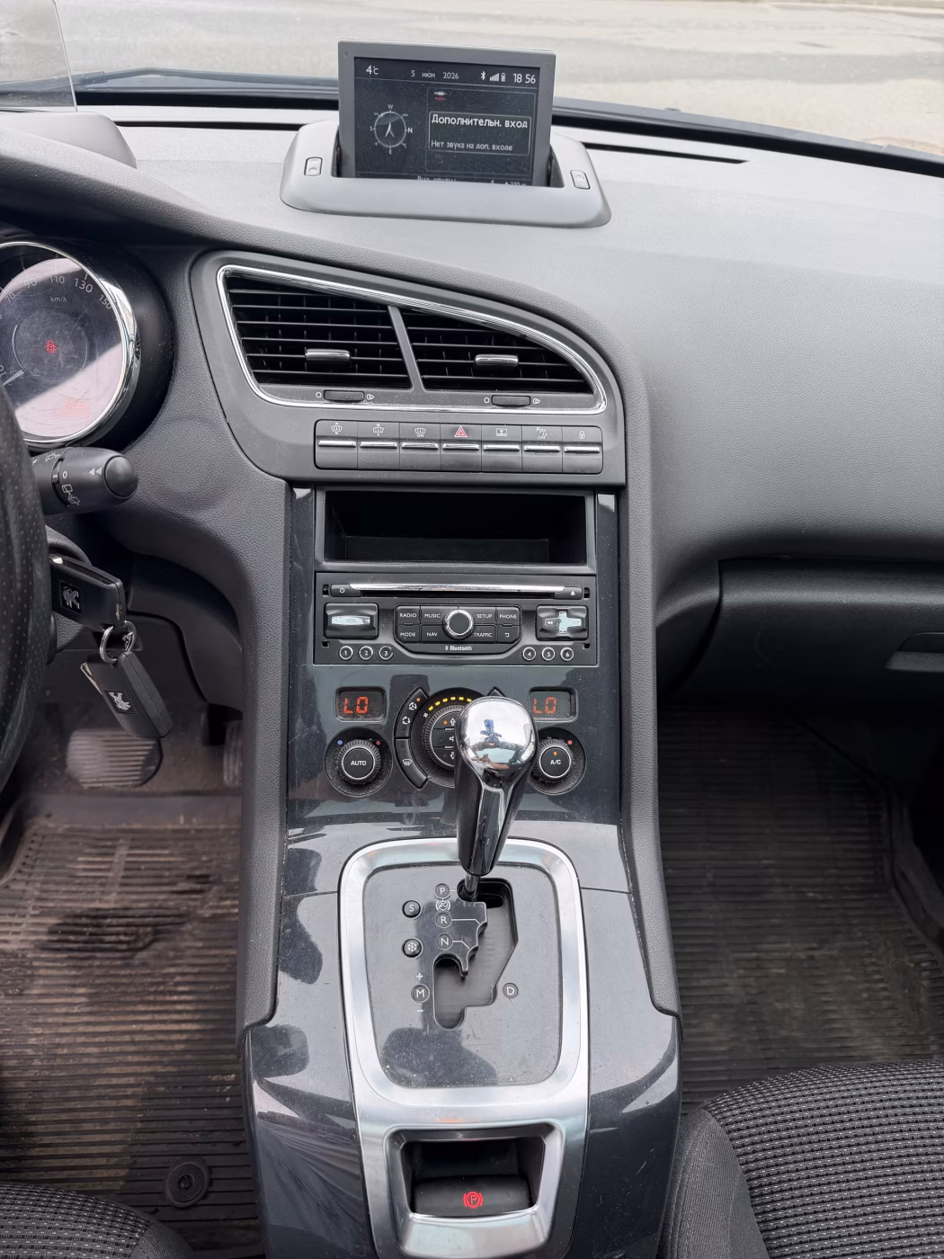 Peugeot 5008 фото 19