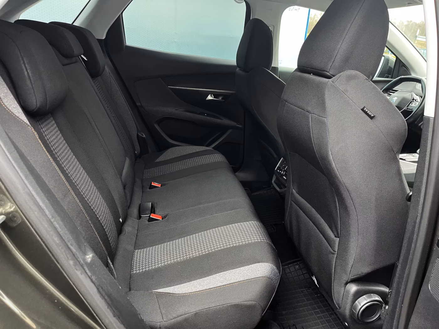 Peugeot 3008 фото 11