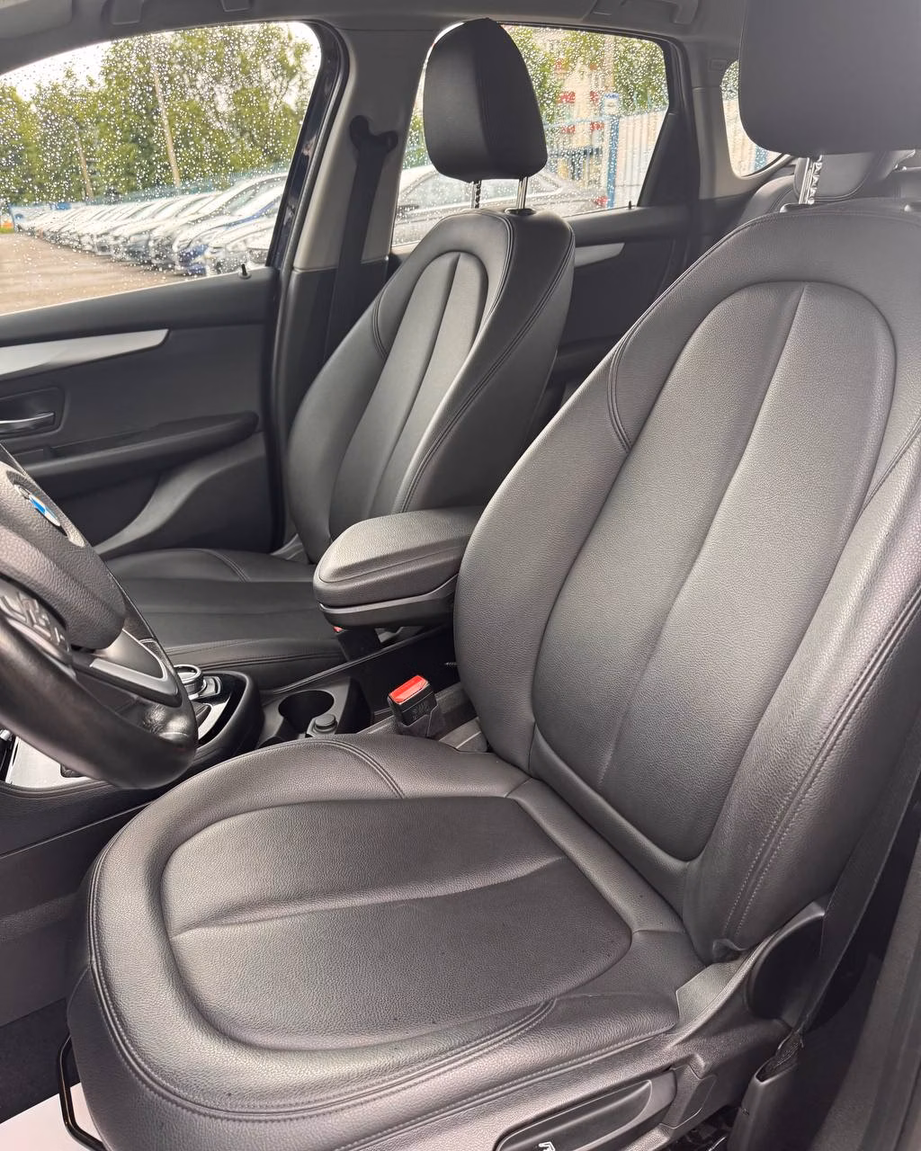 BMW 2 серия Active Tourer фото 10