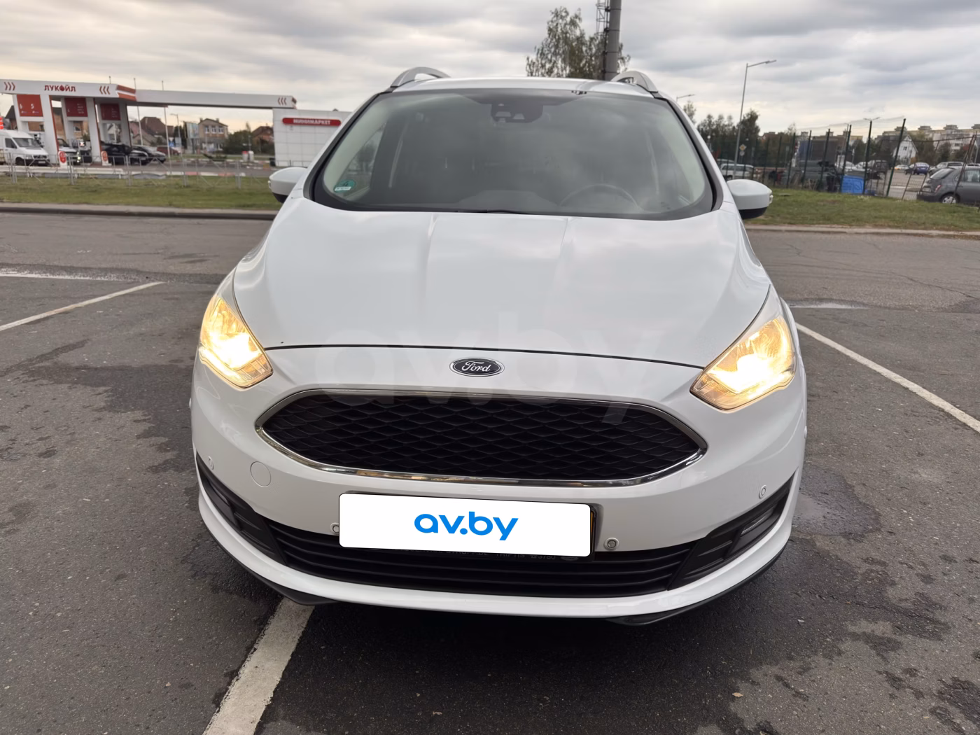 Ford Grand C-Max фото 3