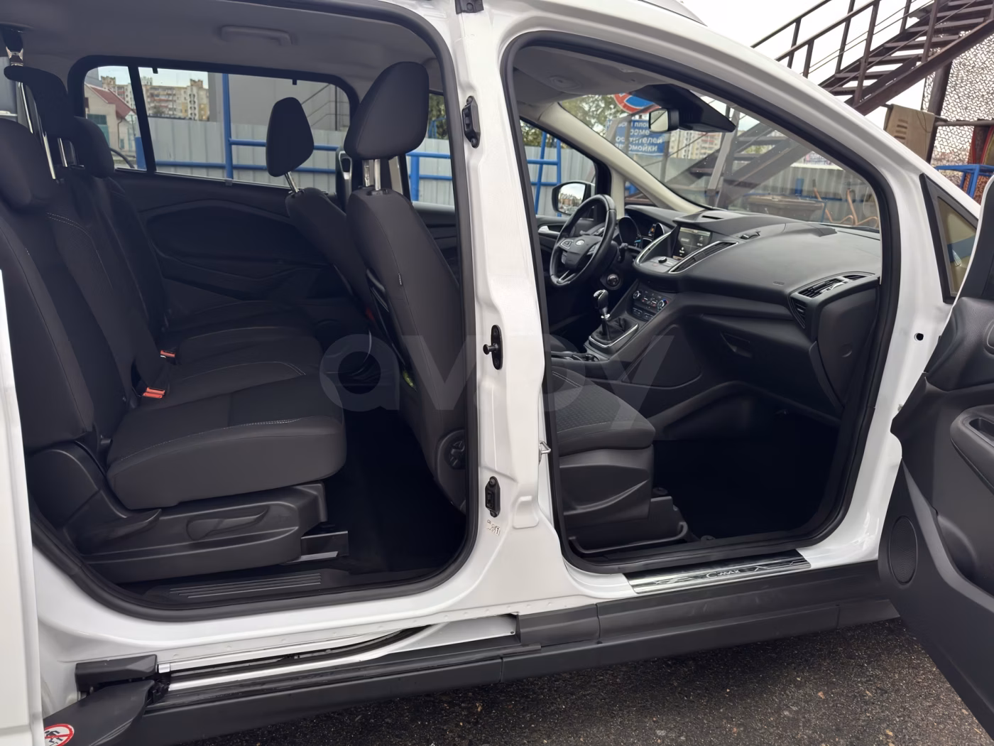 Ford Grand C-Max фото 5