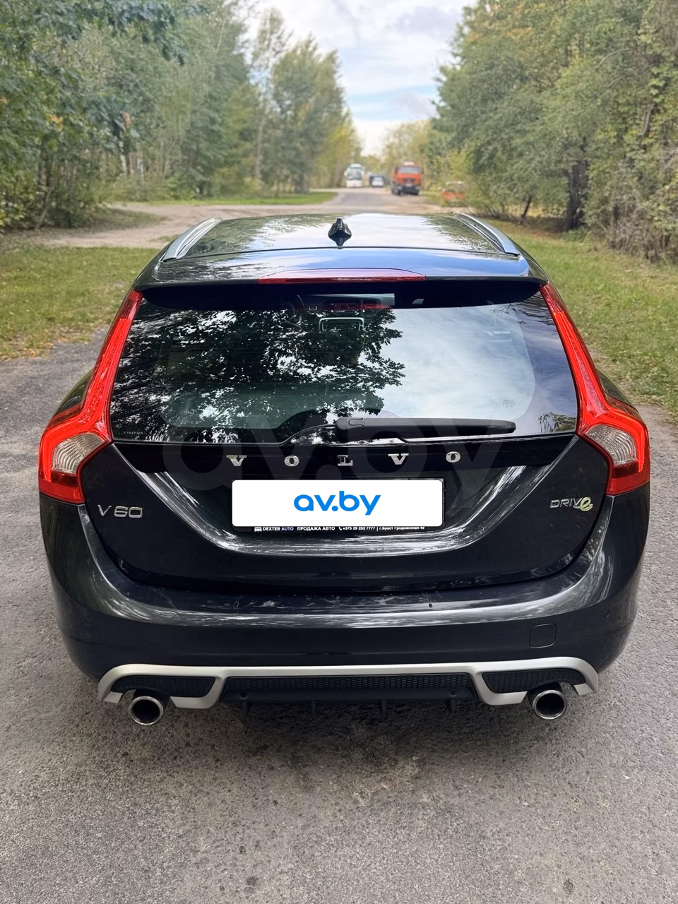 Volvo V60 фото 7
