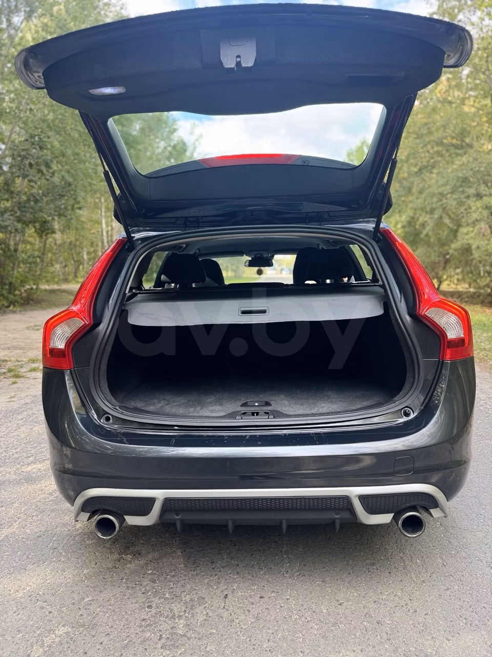 Volvo V60 фото 11