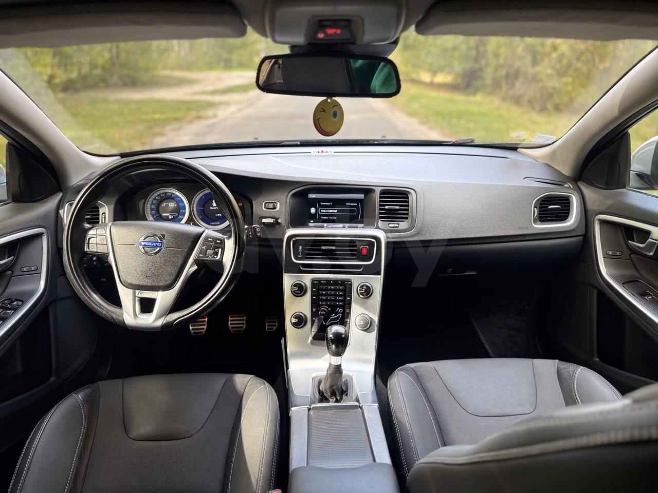 Volvo V60 фото 14