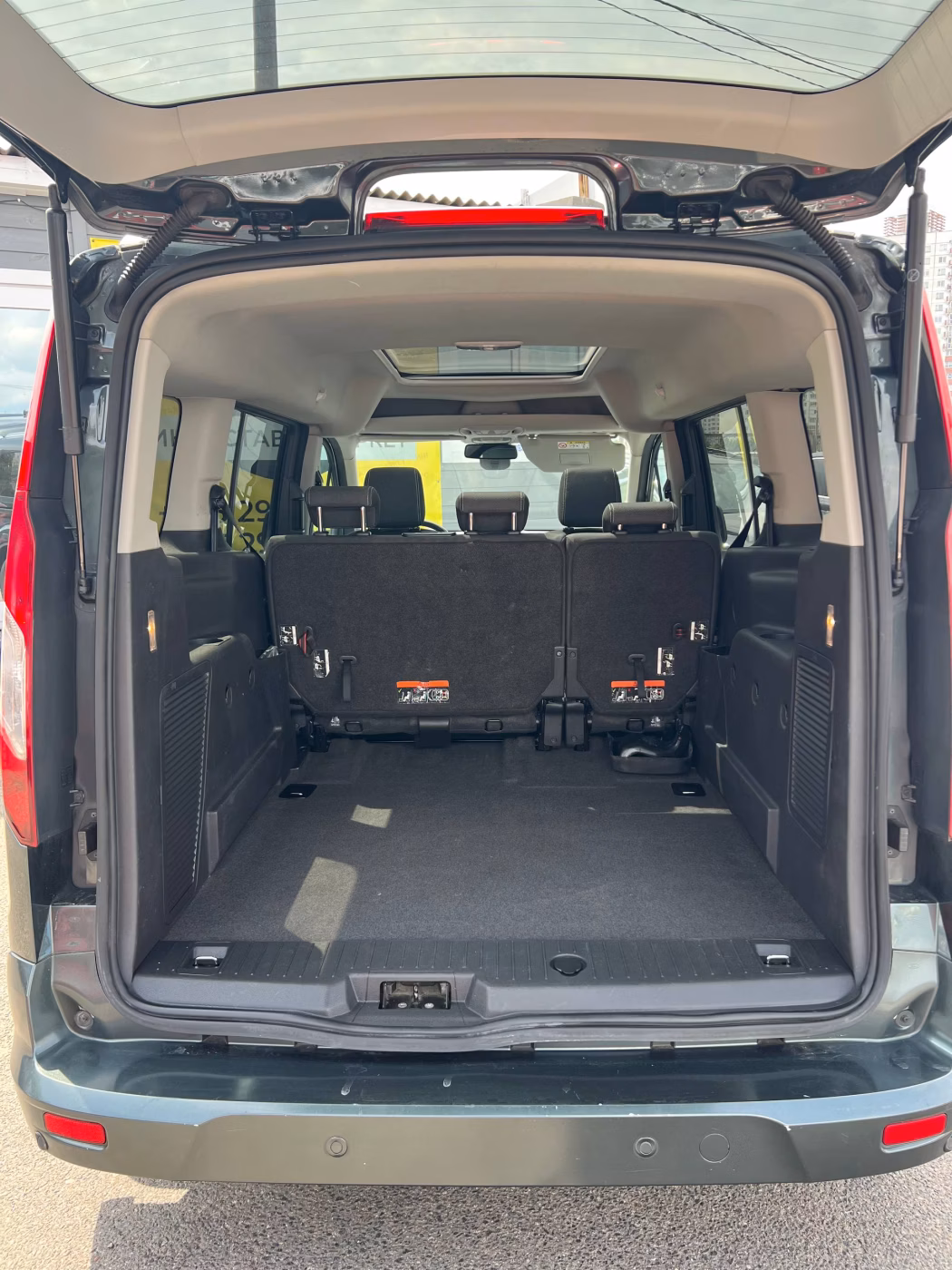 Ford Tourneo Connect фото 9