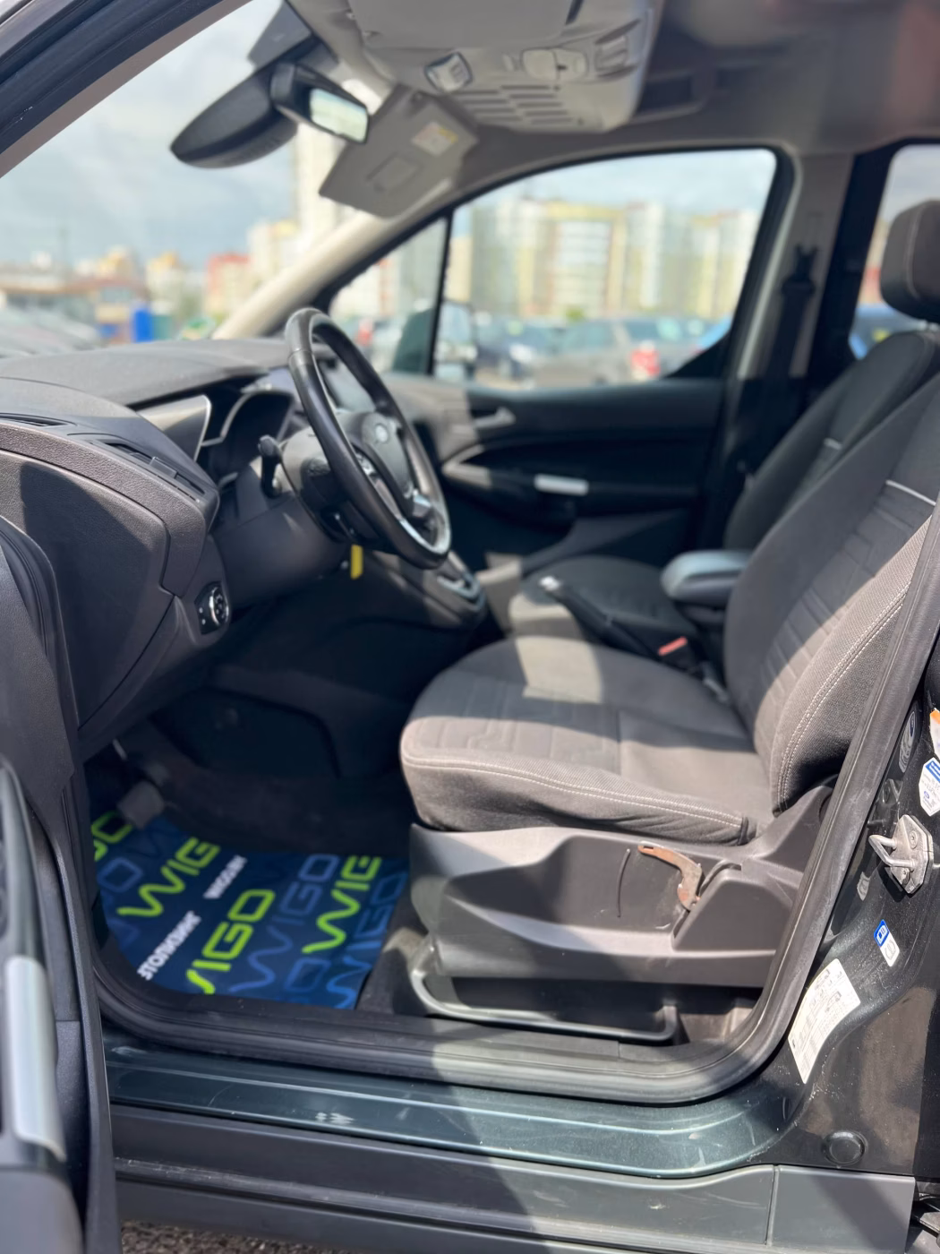 Ford Tourneo Connect фото 10