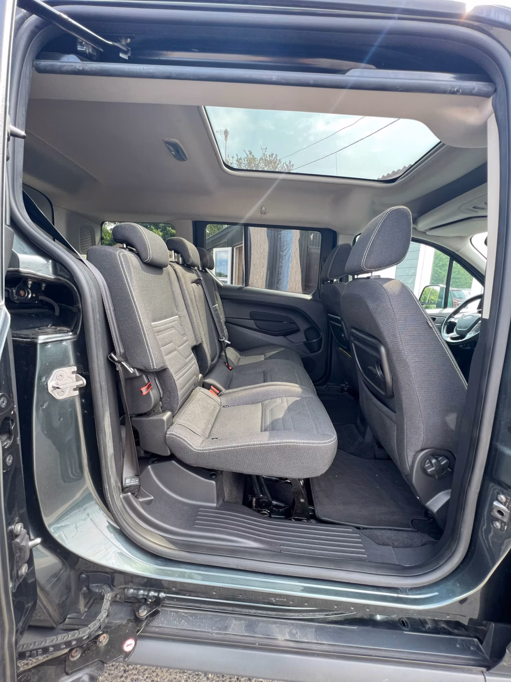 Ford Tourneo Connect фото 13