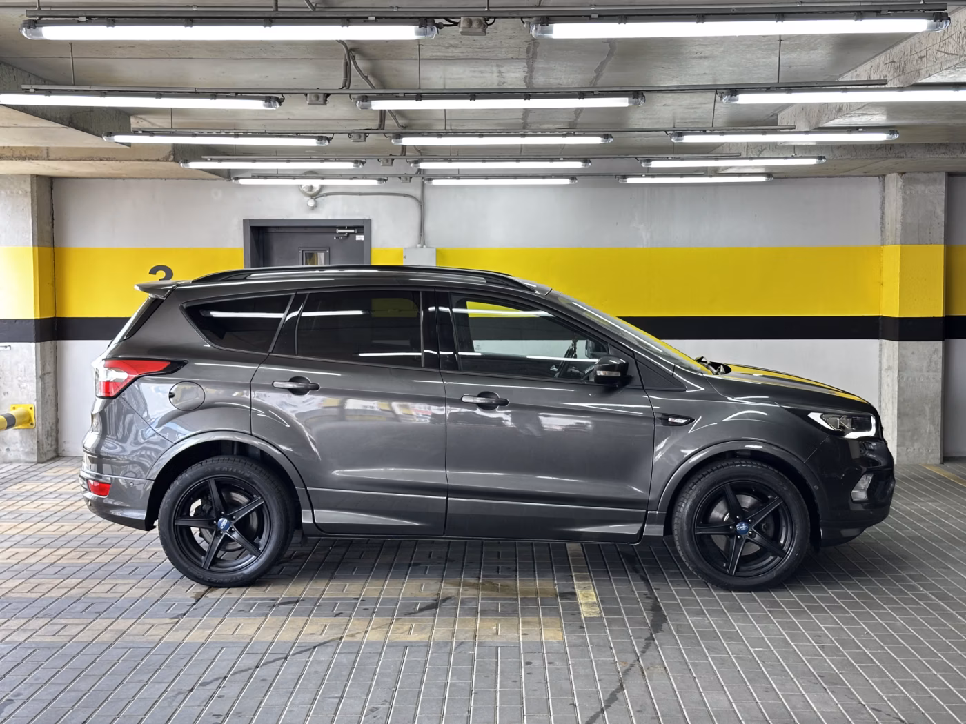 Ford Kuga фото 8