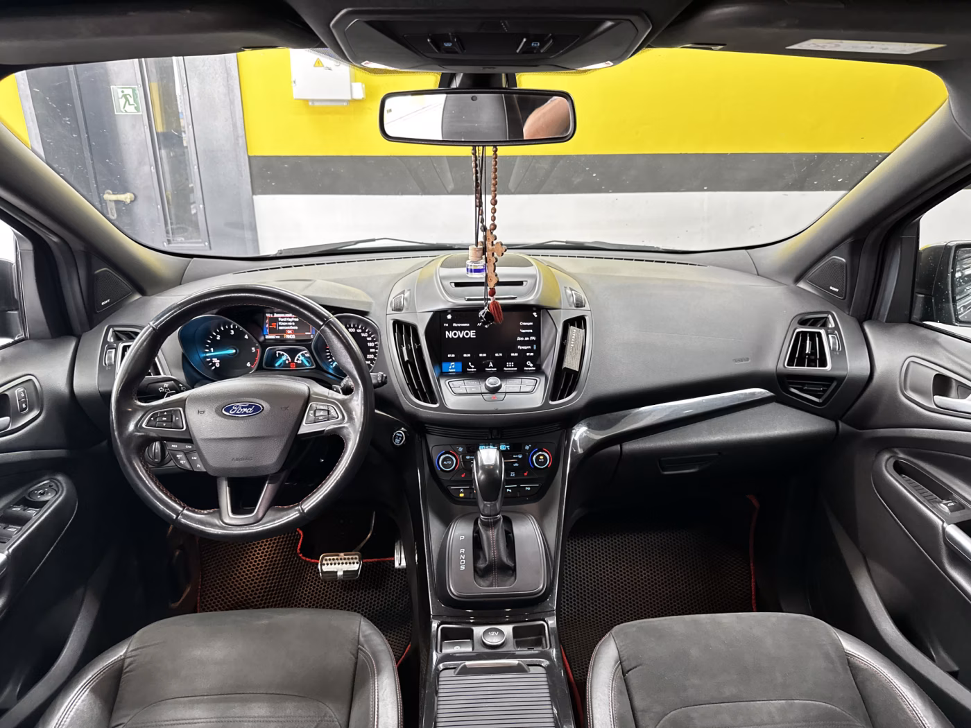 Ford Kuga фото 9
