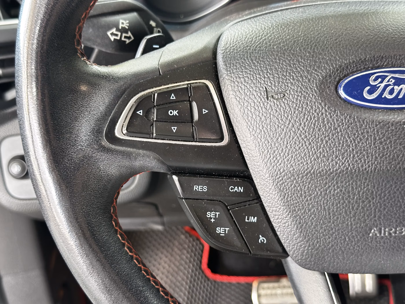 Ford Kuga фото 20