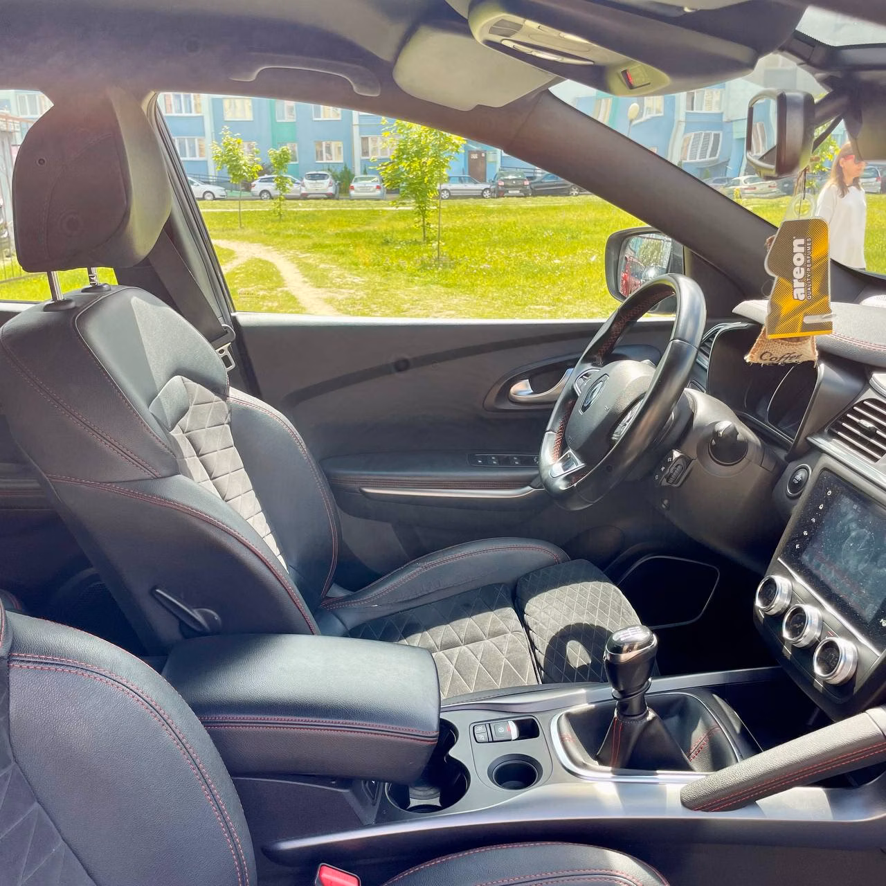 Renault Kadjar фото 12