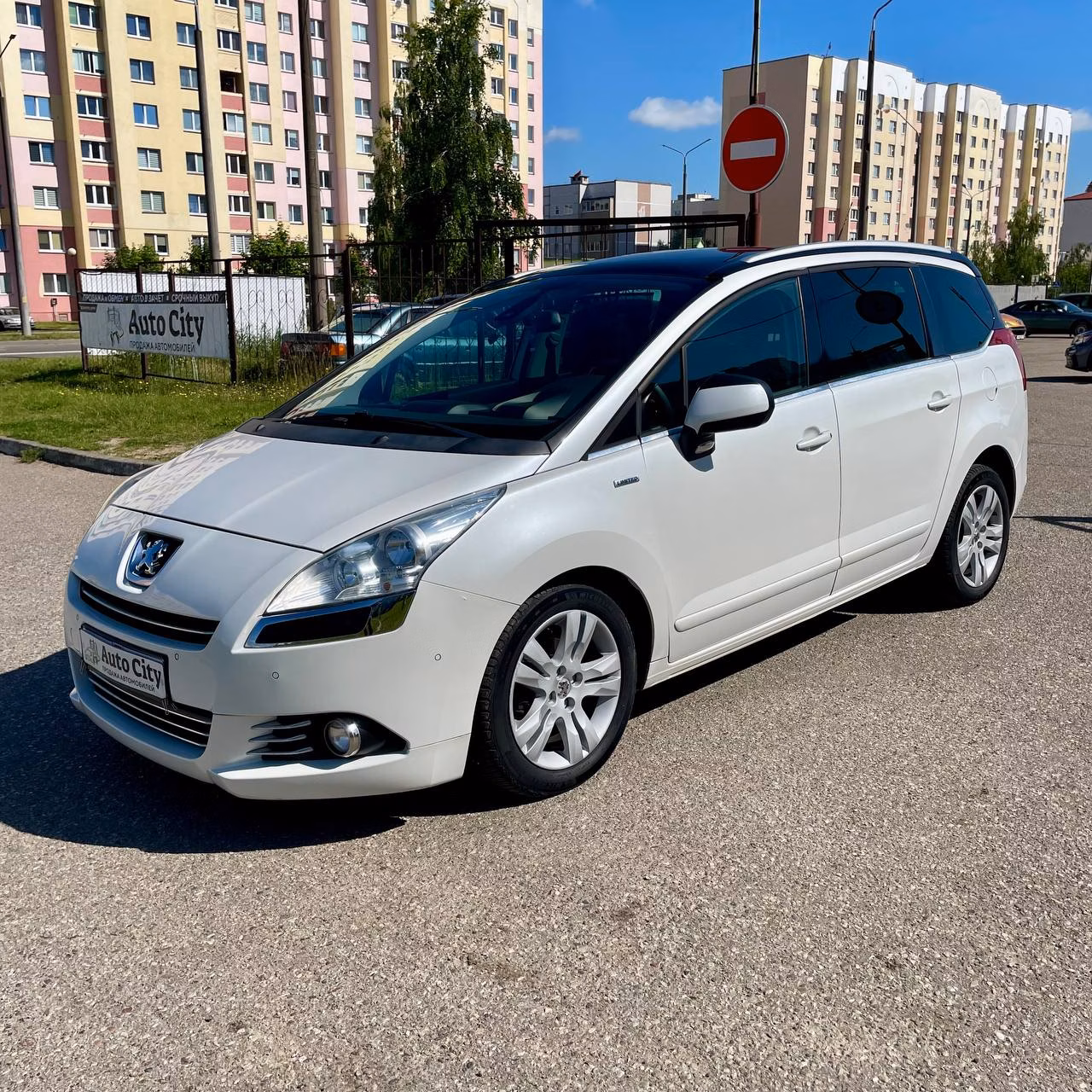 Peugeot 5008