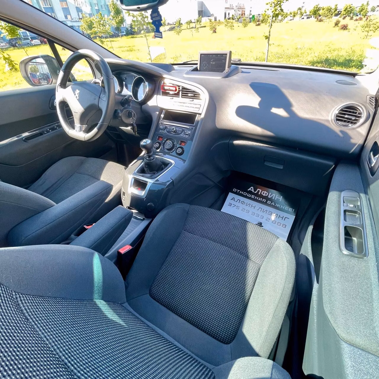 Peugeot 5008 фото 14