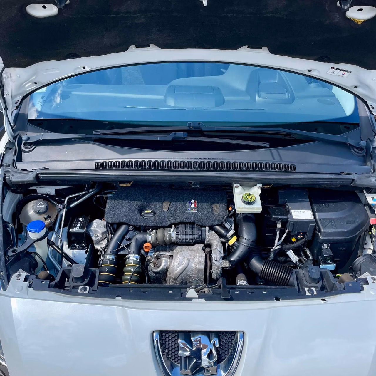 Peugeot 5008 фото 18
