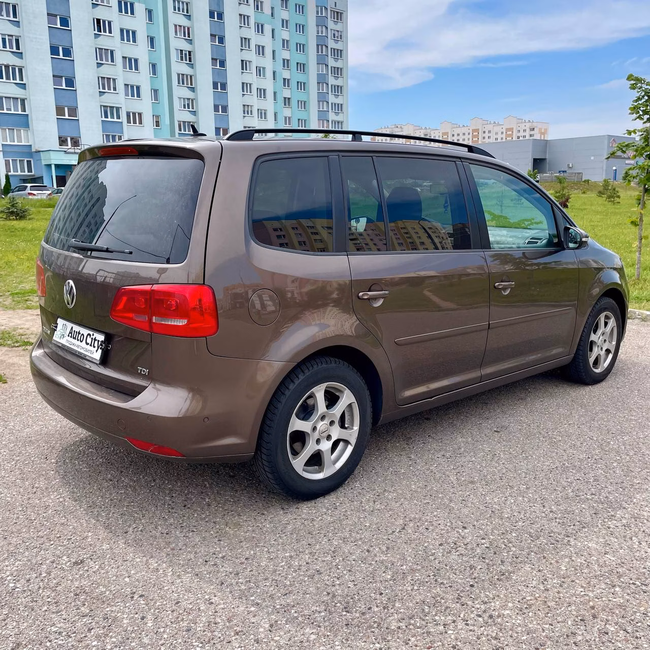 Volkswagen Touran фото 4