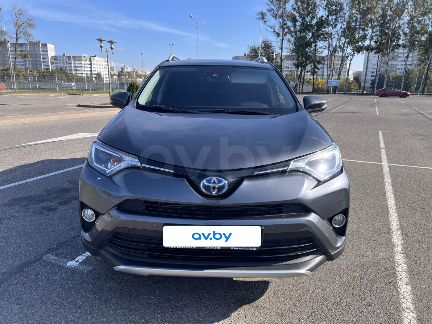 Toyota RAV4 фото 2