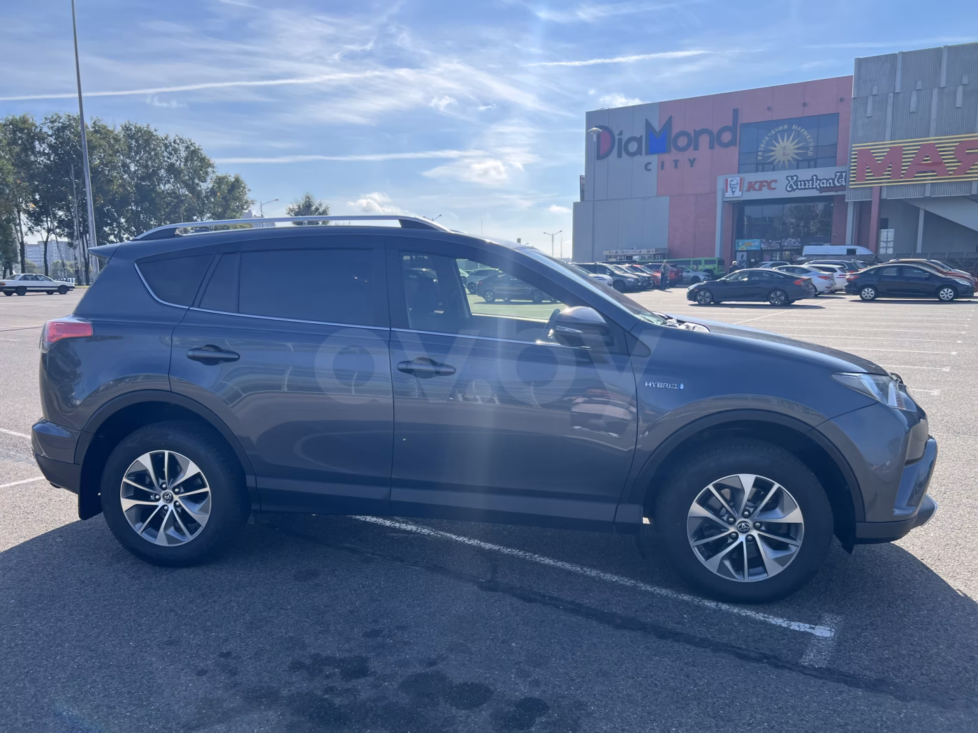 Toyota RAV4 фото 4