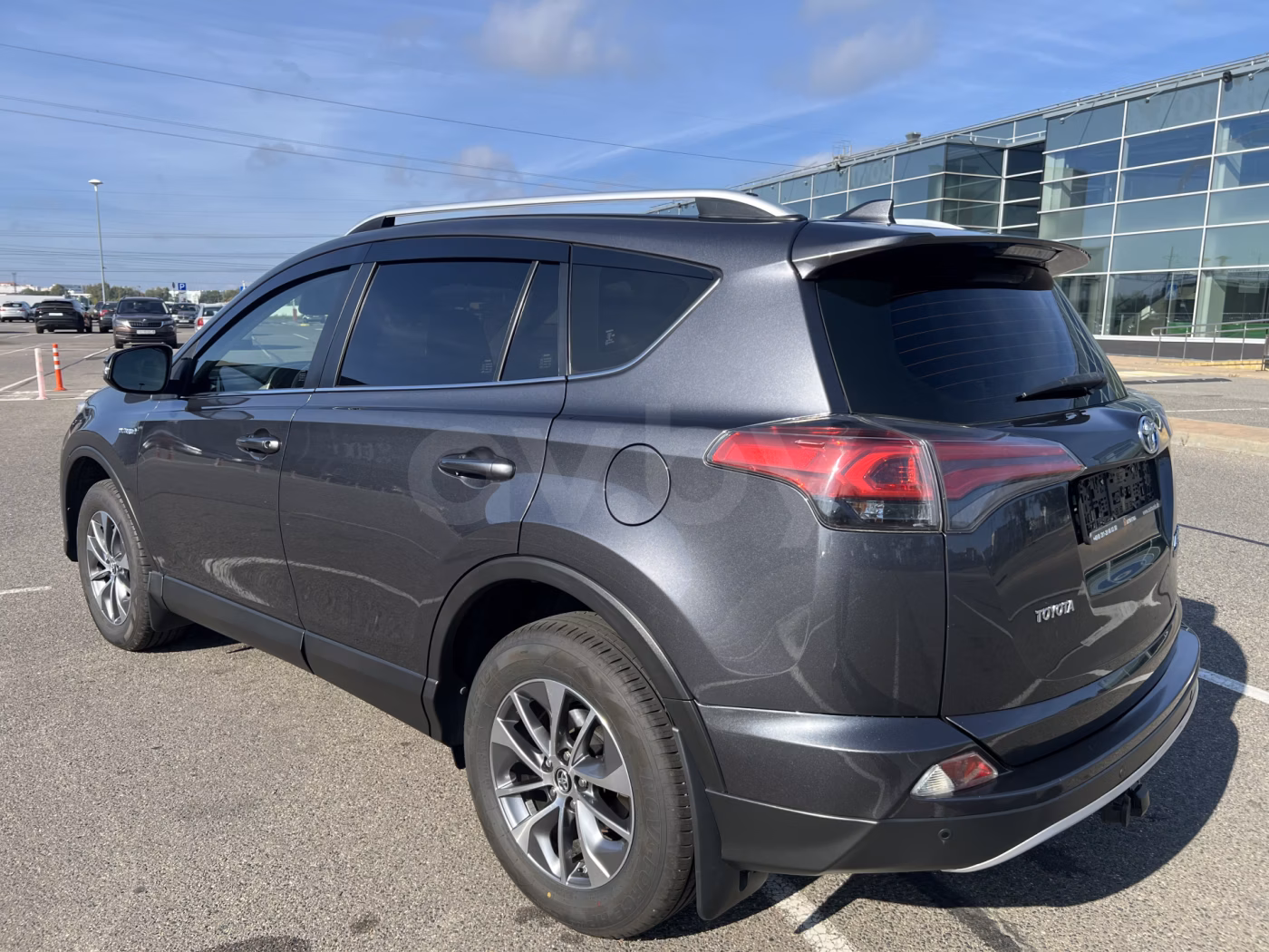 Toyota RAV4 фото 9