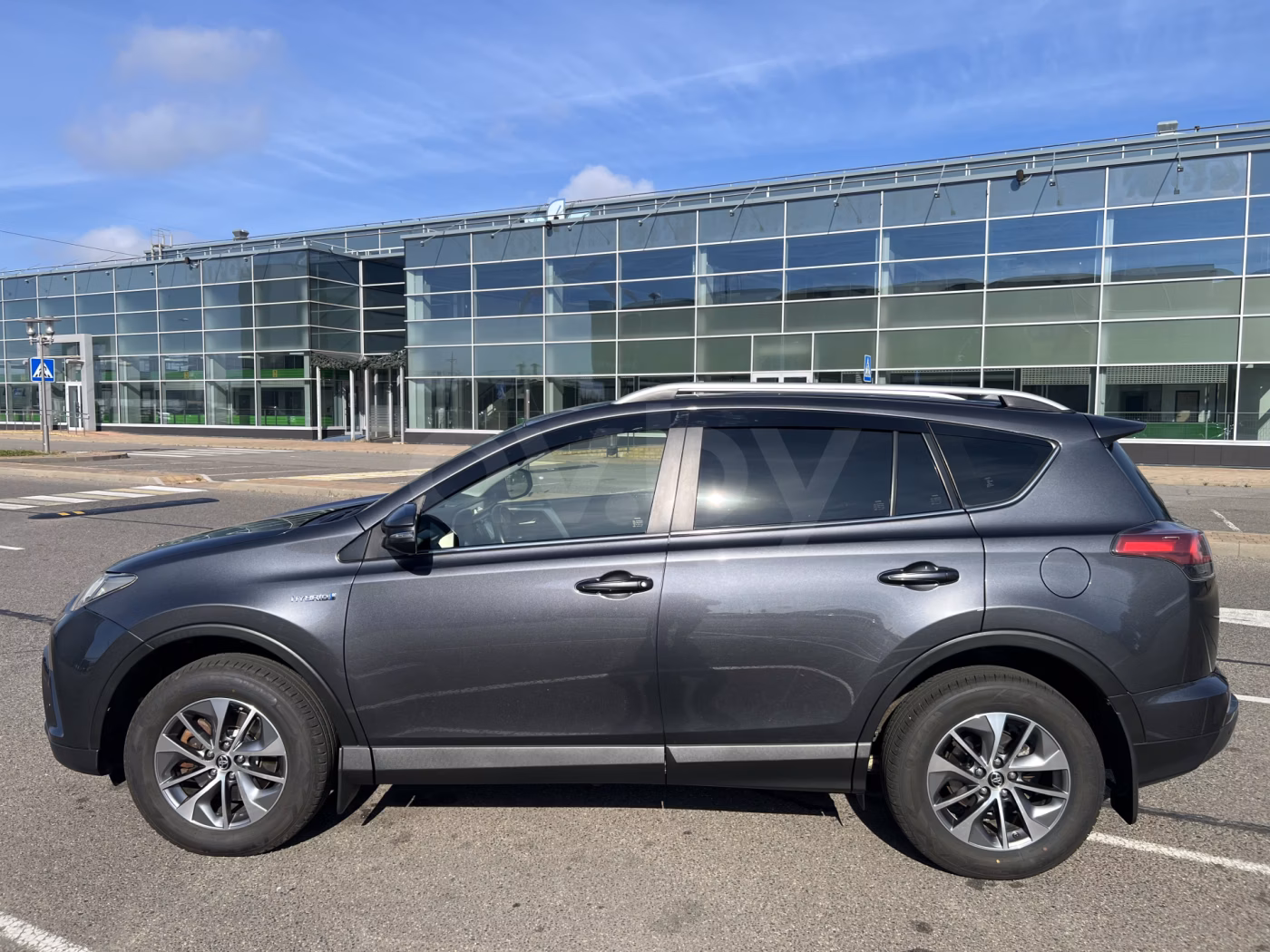 Toyota RAV4 фото 10