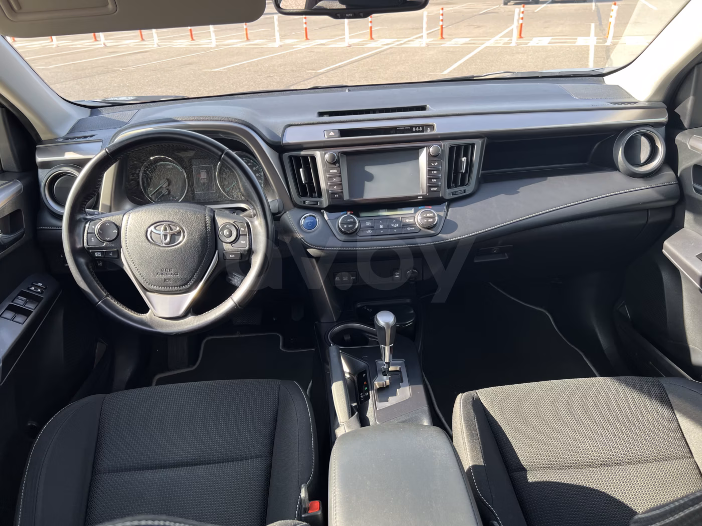 Toyota RAV4 фото 13