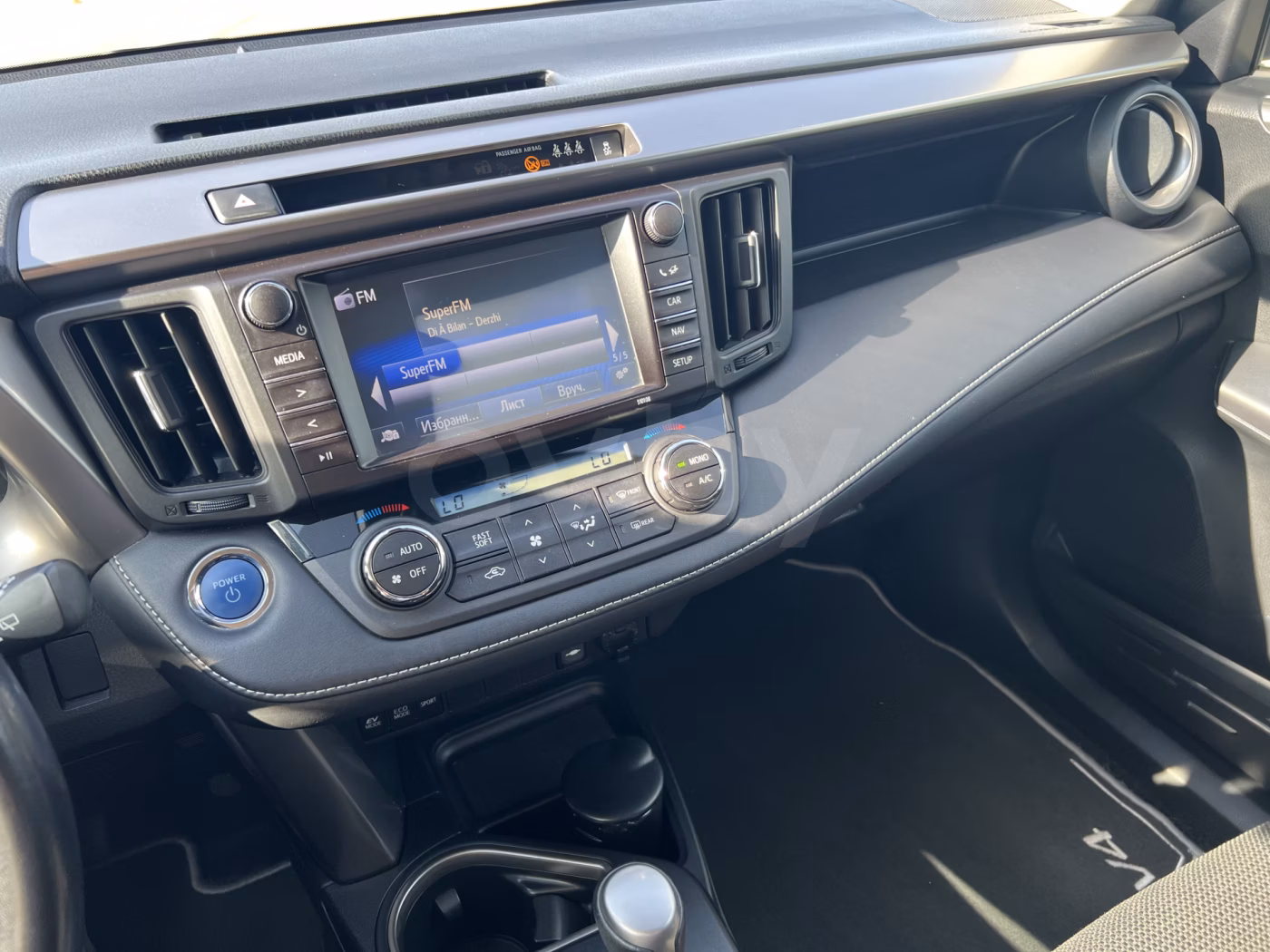 Toyota RAV4 фото 18