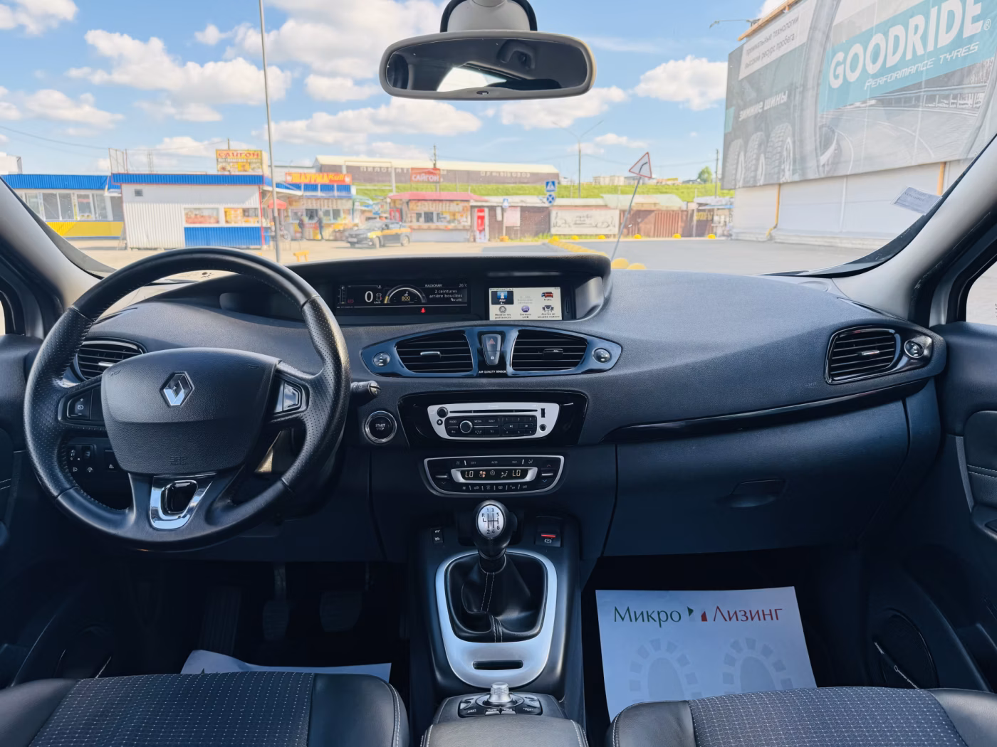 Renault Scenic фото 9