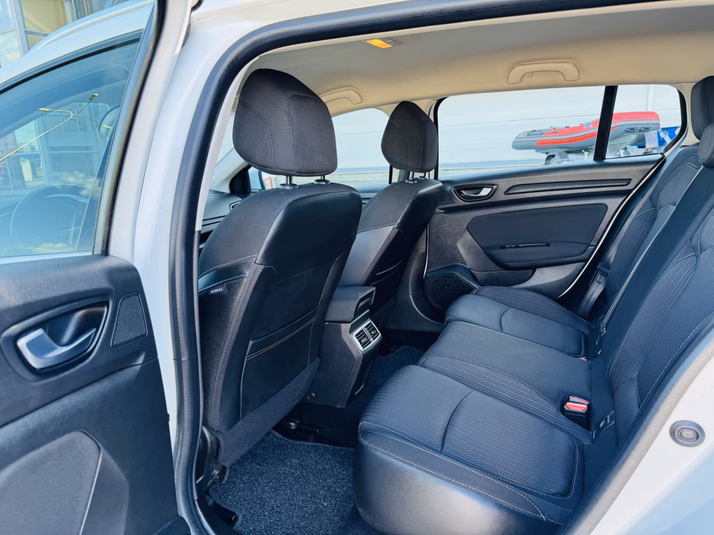 Renault Megane фото 6