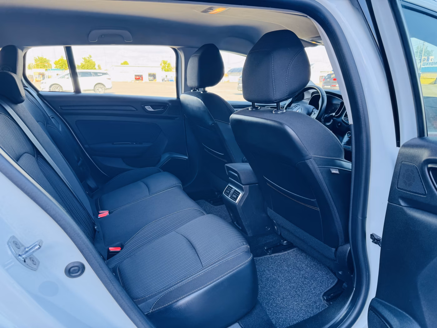 Renault Megane фото 7